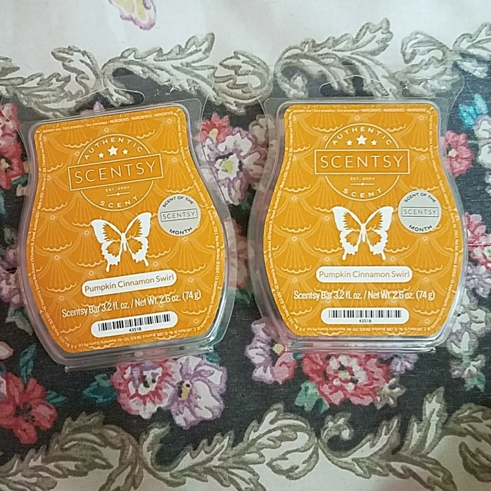 ❤FINAL PRICE❤ 2 brand new Scentsy bars.
